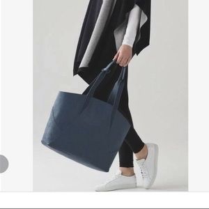 Lululemon all day tote